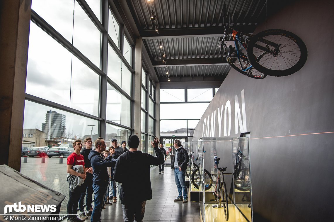 Beim Besuch der Zentrale in Koblenz wurde den Nachwuchsfahrern Canyon nähergebracht Beim Besuch der Zentrale in Koblenz wurde den Nachwuchsfahrern Canyon nähergebracht
