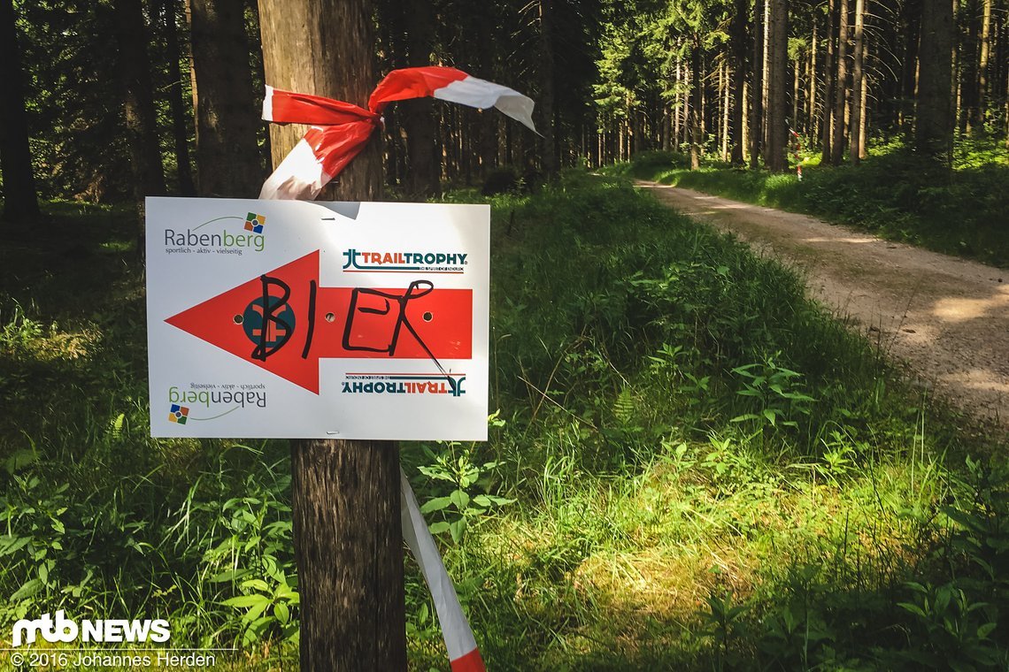 Von einigen Fahrern die am sehnlichsten erwartete Stage - gleichbedeutend mit dem Ziel am ersten Abend. Von einigen Fahrern die am sehnlichsten erwartete Stage - gleichbedeutend mit dem Ziel am ersten Abend.