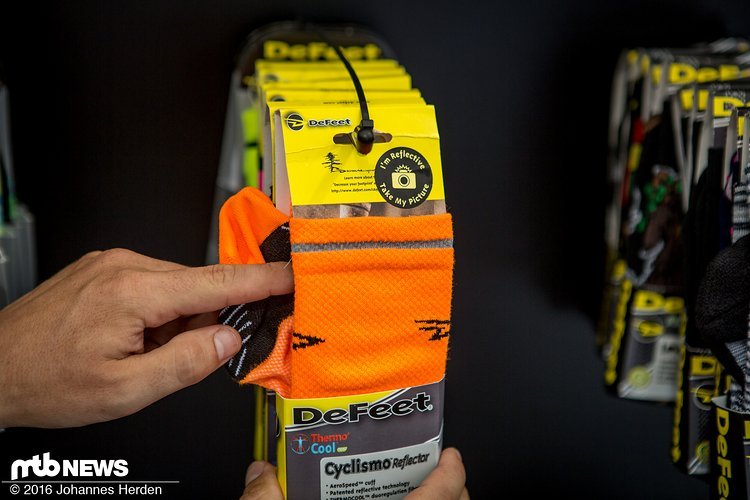 Die DeFeet Cyclismo Reflector-Socken Die DeFeet Cyclismo Reflector-Socken